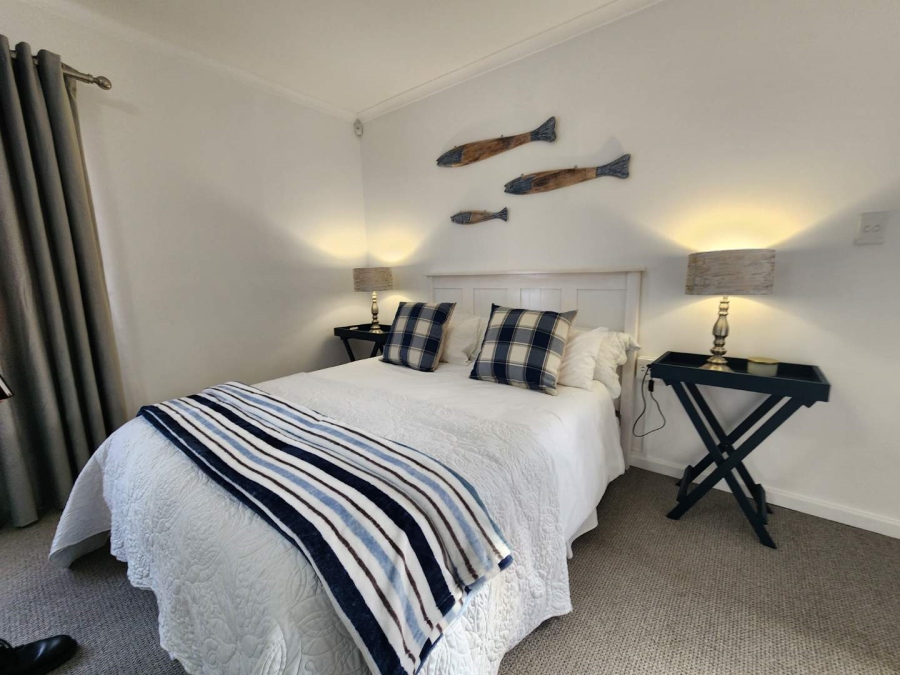 5 Bedroom Property for Sale in Fraaiuitsig Western Cape